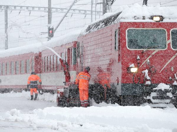 ಬ್ರಿಟನ್ ಸ್ವಿಟ್ಜರ್ಲೆಂಡ್ ನಲ್ಲಿ ಚಂಡಮಾರುತ