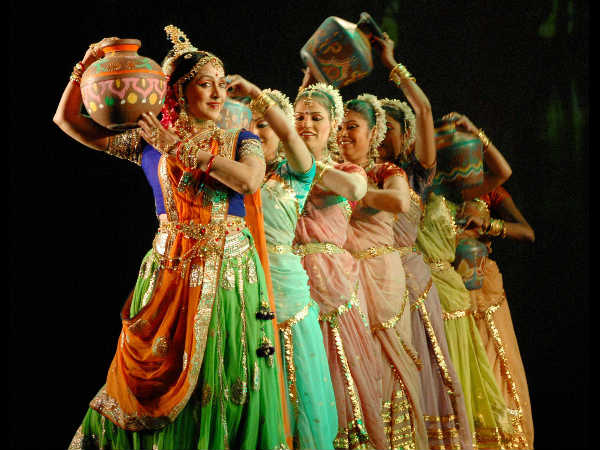 ಜೈಪುರದಲ್ಲಿ ಹೇಮಮಾಲಿನಿ ನೃತ್ಯ ಪ್ರದರ್ಶನ