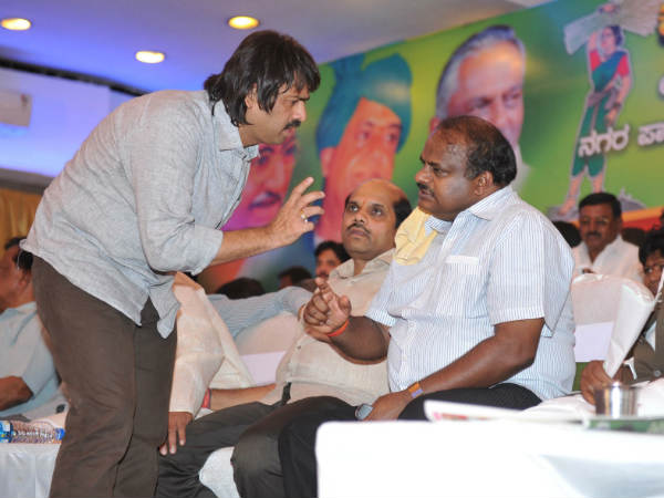 ಸಿದ್ದರಾಮಯ್ಯ ಸರ್ಕಾರ ಸಮಾಜವನ್ನು ಒಡೆಯುತ್ತಿದೆ