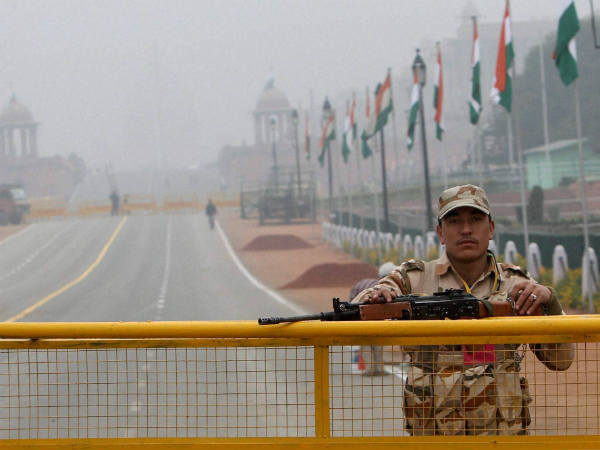 ಕರ್ತವ್ಯ ನಿರತ ಭದ್ರತಾ ಸಿಬ್ಬಂದಿ