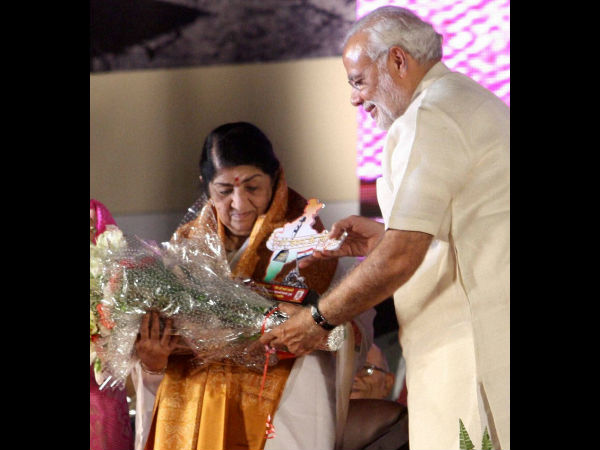 ಮುಂಬೈನಲ್ಲಿ ಲತಾ ಅವರಿಗೆ ಸನ್ಮಾನ