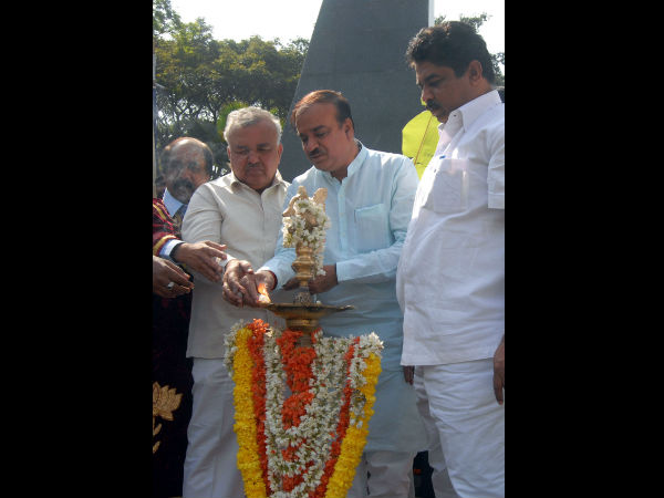 ಡಬ್ಬಿಂಗ್ ಪಿಡುಗು ಕಾಡುತ್ತಿದೆ.