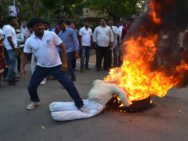 ಆಂಧ್ರ ವಿಭಜನೆ ಕಾವು ಟ್ವಿಟ್ಟರ್ ಗೂ ತಟ್ಟಿದೆ