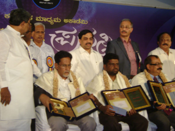 ಮಾಧ್ಯಮ ಅಕಾಡೆಮಿ ಪ್ರಶಸ್ತಿ ಜೊತೆ ಶಾಮಸುಂದರ