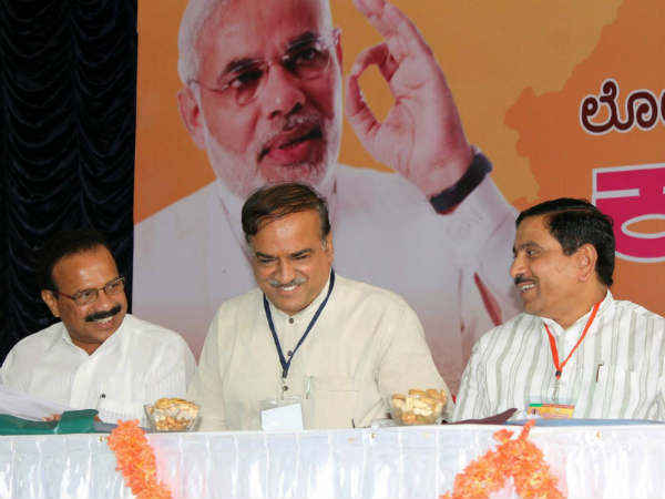 ಸರ್ಕಾರದ ನಿರ್ಧಾರ ಹಿಂಪಡೆಯಬೇಕು