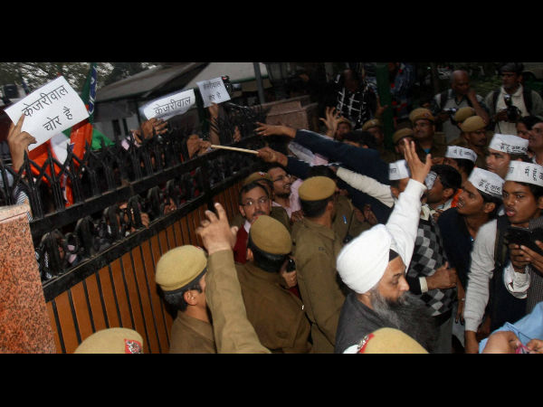 ಗುಜರಾತ್‌ನಲ್ಲಿ ಭ್ರಷ್ಟಾಚಾರ ನಿವಾರಣೆ 