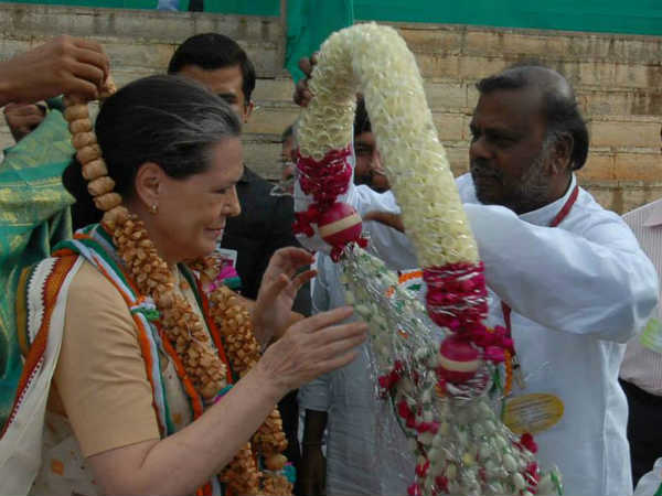 ಪಕ್ಷದ ಕಚೇರಿ ಕಾಯಲು ಸಿದ್ಧ