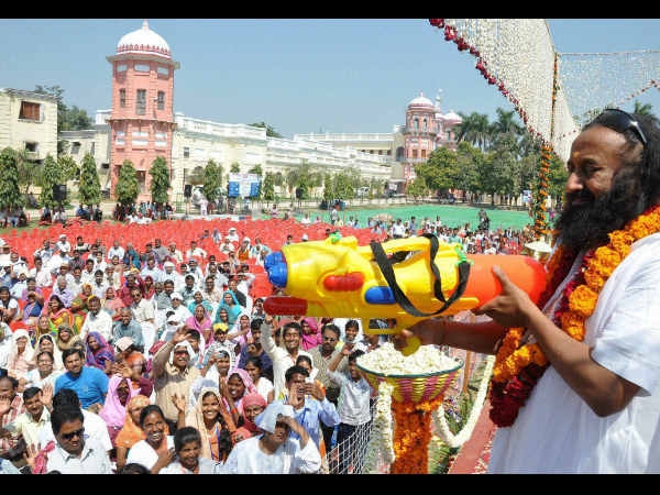 ಉತ್ತರಪ್ರದೇಶದಲ್ಲಿ ರವಿಶಂಕರ್ ಗುರೂಜಿ