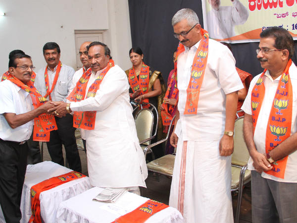 50ಕ್ಕೂ ಅಧಿಕ ಮಂದಿ ಬಿಜೆಪಿ ಸೇರ್ಪಡೆ