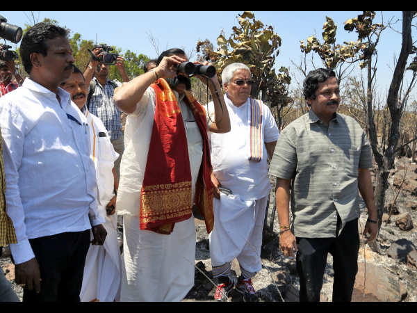 ತಿರುಪತಿ: ಪರದಾಡಿದ ಅಗ್ನಿಶಾಮಕ ಸಿಬ್ಬಂದಿ 