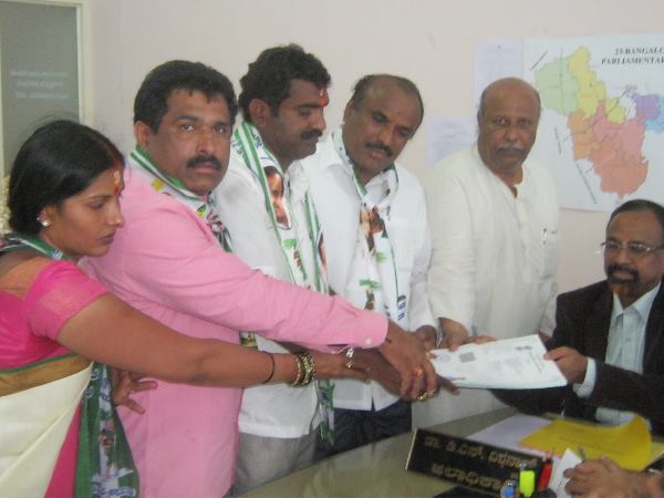 ಪ್ರಭಾಕರ್ ರೆಡ್ಡಿ ಅವರ ಸಂಪರ್ಕ ವಿವರ