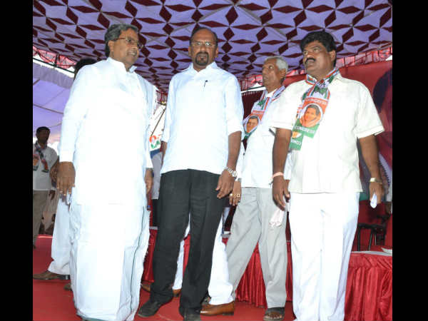 ಕೊಟ್ಟ ಕುದುರೆ ಏರಲಾಗದ ಕುಮಾರಸ್ವಾಮಿ- ಸಿದ್ದು