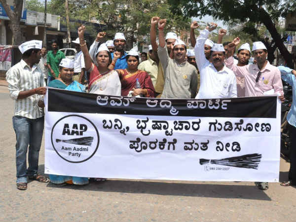 ಹೋಸಪೇಟೆಯಲ್ಲಿ ಮತಬೇಟೆ