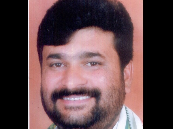 ವಿನಯ್ ಕುಲ್ಕರ್ಣಿ ವಿನಯ್ ಕುಲ್ಕರ್ಣಿ