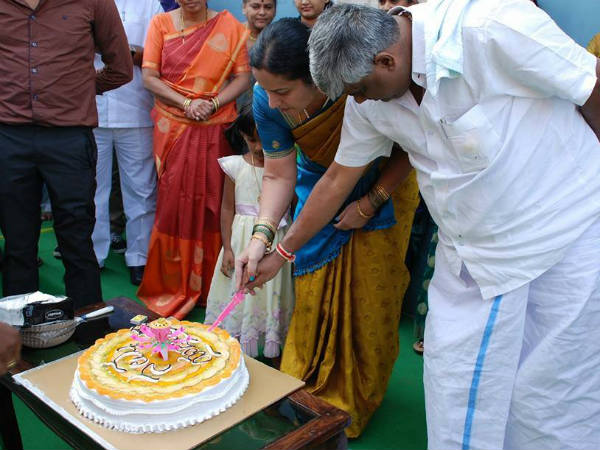 ರೇವಣ್ಣ ಹಾಸನದಲ್ಲಿ ಆಲೂಗಡ್ಡೆ ಮಾರಾಟ ಮಾಡ್ತಿದ್ದರಾ?