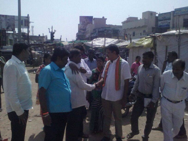 ಕಣದಲ್ಲಿರುವ ಅಭ್ಯರ್ಥಿಗಳು