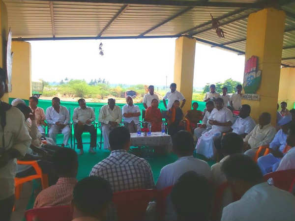 ಮನೆ-ಮನೆ ಭೇಟಿ