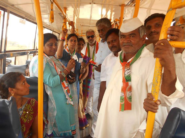ಬಸ್ ನಲ್ಲಿ ಸಂಚರಿಸಿ ಮತಯಾಚನೆ
