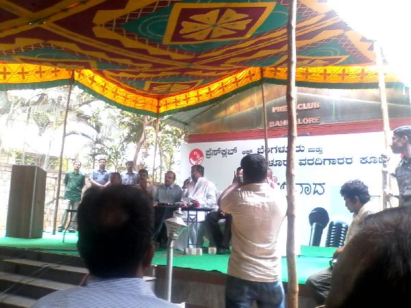 ಗೃಹ ಸಚಿವರಿಗೆ ಗೂಂಡಾಗಳ ಪರಿಚಯ ಇರುತ್ತಾ?