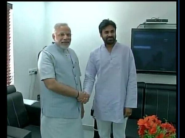 ಮೋದಿ ಪ್ರಧಾನಿಯಾಗುವುದು ನನ್ನ ಗುರಿ: ಪವನ್