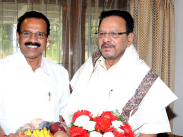 ರಾಜಭವನದಲ್ಲಿ ತೀರ್ಪು ಬರೆಯಲಾಗಿತ್ತು