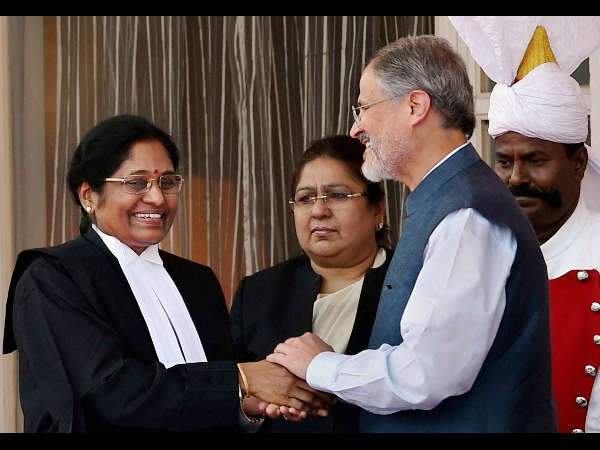 ರೋಹಿಣಿ ಅವರಿಗೆ ಪ್ರಮಾಣ ವಚನ