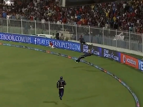 ಆಸ್ಟ್ರೇಲಿಯಾದ ಪ್ರತಿಭೆ ಕ್ರಿಸ್ ಲಿನ್ ಆಸ್ಟ್ರೇಲಿಯಾದ ಪ್ರತಿಭೆ ಕ್ರಿಸ್ ಲಿನ್