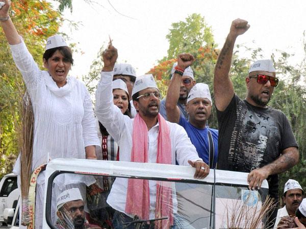 ಎಎಪಿ ಅಭ್ಯರ್ಥಿ ಪರ ಪ್ರಚಾರ