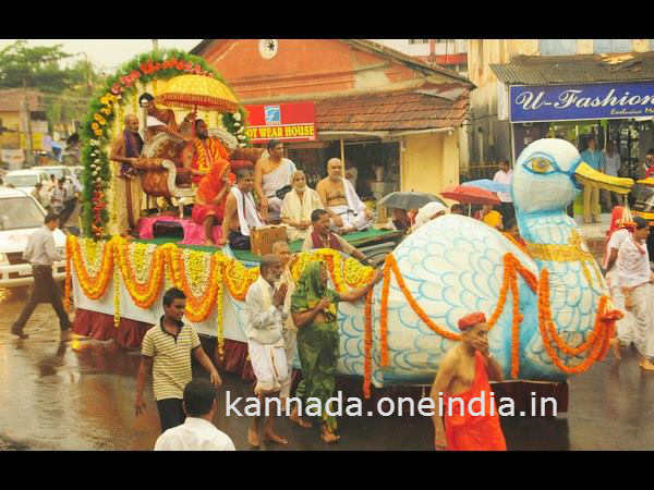 ಸ್ವಾಮೀಜಿಯ ಉಡುಪಿ ಪುರ ಪ್ರವೇಶ