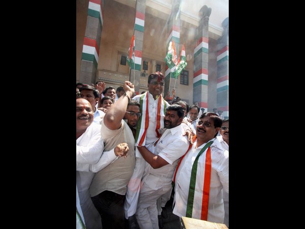 ಹೈದರಾಬಾದಿನಲ್ಲಿ ಪುರಸಭೆ ಸಂಗ್ರಾಮ