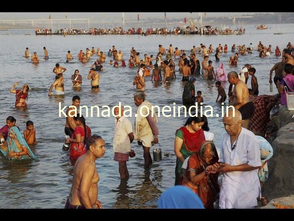 ಅಲಹಾಬಾದಿನಲ್ಲಿ ಪವಿತ್ರ ಸ್ನಾನ