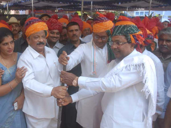 ಸಾಧನೆಯನ್ನು ಜನರಿಗೆ ತಲುಪಿಸಬೇಕು