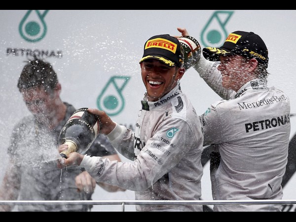 ರೆಡ್ ಬುಲ್ ವೆಟ್ಟೆಲ್ ನಾಲ್ಕನೇ ಸ್ಥಾನ