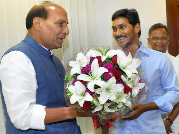 ಬೆಂಬಲಕ್ಕೆ ಪ್ರತಿಯಾಗಿ ಬೆಂಬಲಕ್ಕೆ ಪ್ರತಿಯಾಗಿ