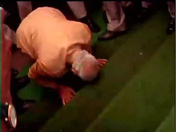 ಸುಮಾರು ಒಂದೂವರೆ ಗಂಟೆಗಳ ಕಾಲ ಭಾಷಣ 