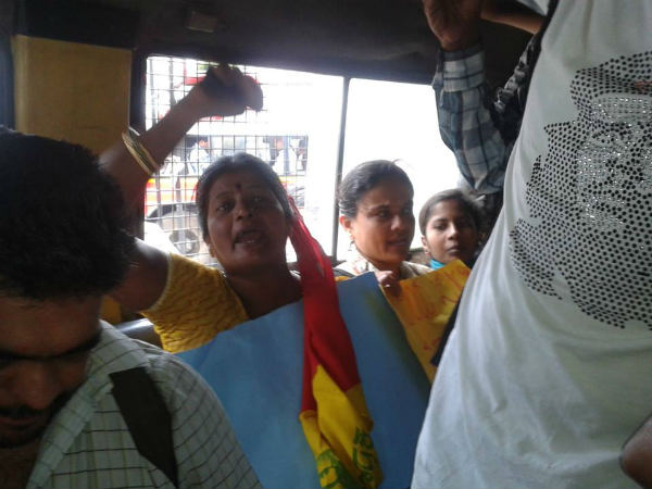 ಸಾರಿಗೆ ಸಚಿವರ ಮನೆ ಮುಂದೆ ಪ್ರತಿಭಟನೆ