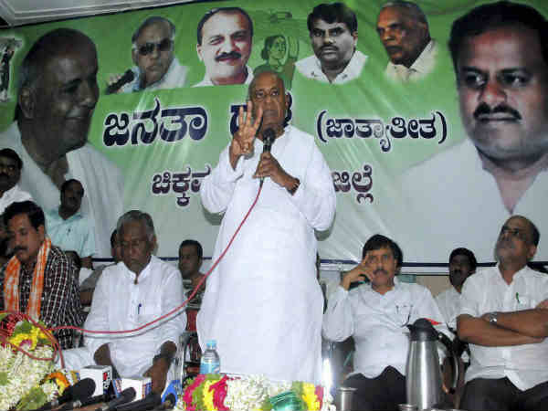 12. ಎಚ್ ಡಿ ದೇವೇಗೌಡ