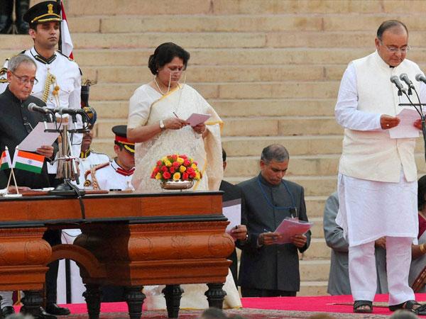 ಅರುಣ್ ಜೇಟ್ಲಿ ಪ್ರಮಾಣ ವಚನ ಸ್ವೀಕಾರ