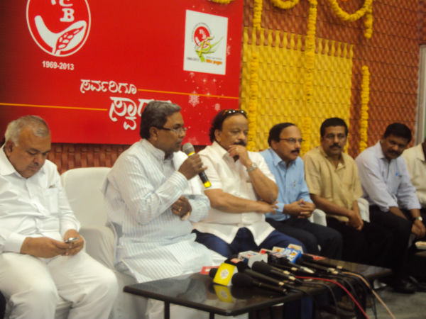 ಸಂಸದರ ಜೊತೆ ಸೇರಿ ರಾಜ್ಯದ ಅಭಿವೃದ್ಧಿ: ಸಂಸದರ ಜೊತೆ ಸೇರಿ ರಾಜ್ಯದ ಅಭಿವೃದ್ಧಿ: