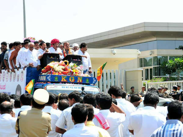 ಹಣೆಪಟ್ಟಿ ಕಳಚಲು ಪ್ರಯತ್ನಿಸುವೆ