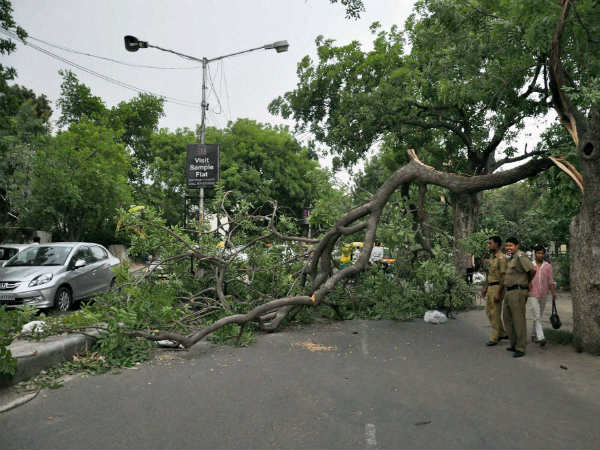 ಸಂಪೂರ್ಣ ಸಂಚಾರ ಅಸ್ತವ್ಯಸ್ತ