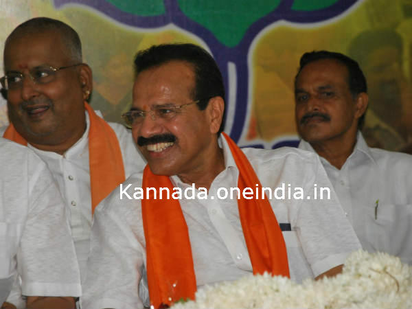 ಹಂತ-ಹಂತವಾಗಿ ಕೆಲಸ ಮಾಡುತ್ತೇನೆ