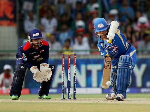 ಸಚಿನ್ :ಕಿತ್ತಳೆ ಟೋಪಿ ಧರಿಸಿದ ಭಾರತೀಯ ಸಚಿನ್ :ಕಿತ್ತಳೆ ಟೋಪಿ ಧರಿಸಿದ ಭಾರತೀಯ