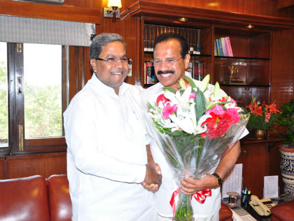 ಸದಾನಂದ ಗೌಡರಿಗೆ ಅಭಿನಂದನೆ ಸಲ್ಲಿಸಿದ ಸಿಎಂ