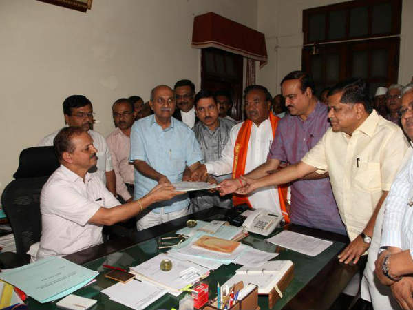 ನಾಮಪತ್ರ ಸಲ್ಲಿಕೆ