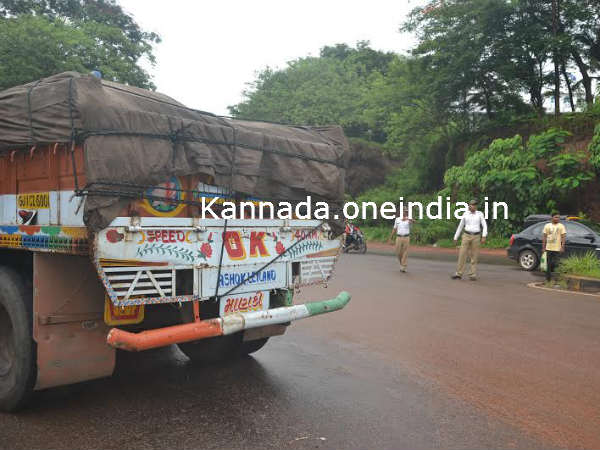 ಸಂಚಾರಕ್ಕೆ ತೊಂದರೆ