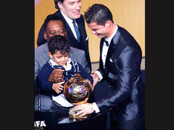 ಜೂನಿಯರ್ ರೊನಾಲ್ಡೊ ಜೂನಿಯರ್ ರೊನಾಲ್ಡೊ