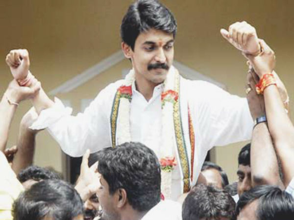 ಪ್ರಿಯಾಂಕ ಖರ್ಗೆ, ಪ್ರಿಯಕೃಷ್ಣ ಮುಂತಾದ ಯುವ ಮುಖಂಡರೂ ಪ್ರಶ್ನೆ ಕೇಳುತ್ತಿಲ್ಲ