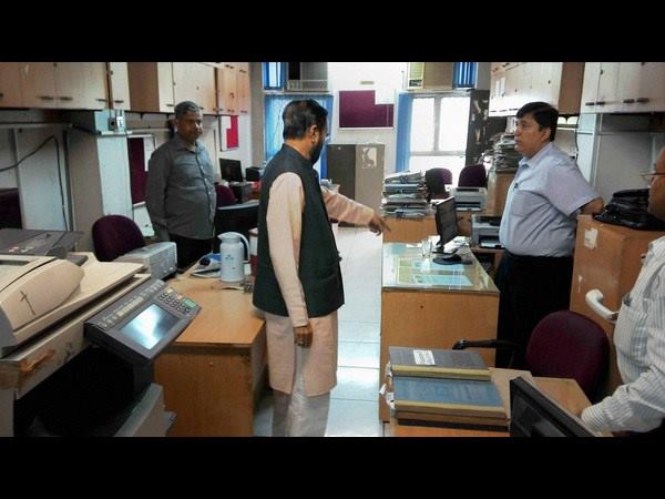 ಕಚೇರಿಗೆ ಲೇಟಾಗಿ ಬಂದ್ರೆ ಕಡ್ಡಾಯ ರಜೆ!