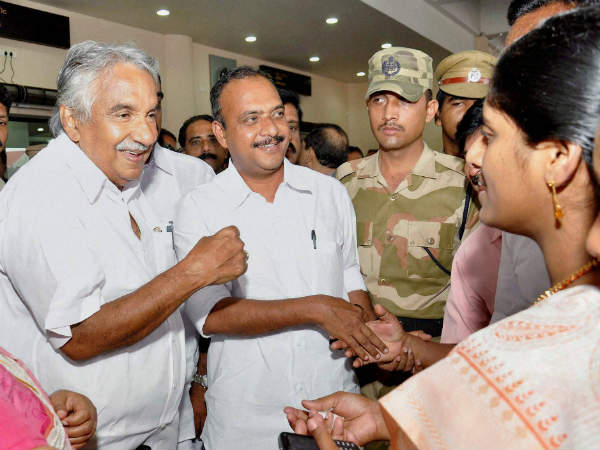 ಕೇರಳ ಮುಖ್ಯಮಂತ್ರಿ ಊಮನ್ ಚಾಂಡಿ ಸ್ವಾಗತ